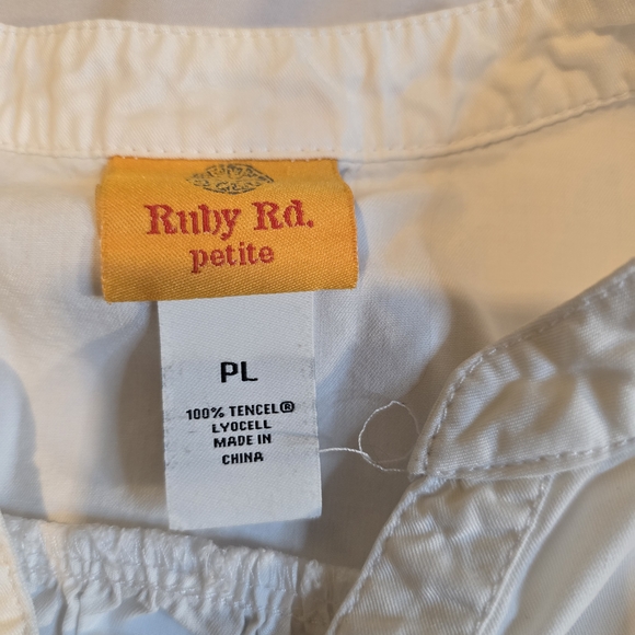 Ruby Rd. White Blouse with Gold Buttons - Picture 3 of 6